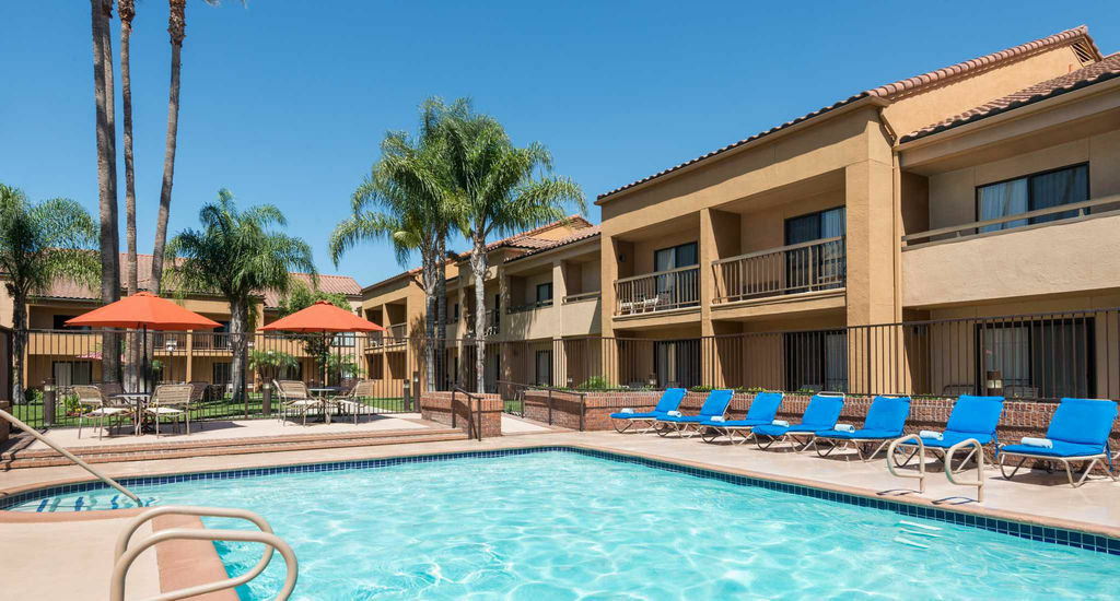 Готель Courtyard Anaheim Буена-Парк Екстер'єр фото
