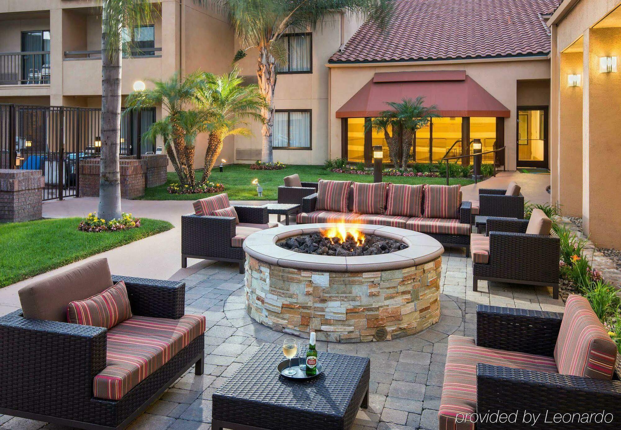 Готель Courtyard Anaheim Буена-Парк Екстер'єр фото